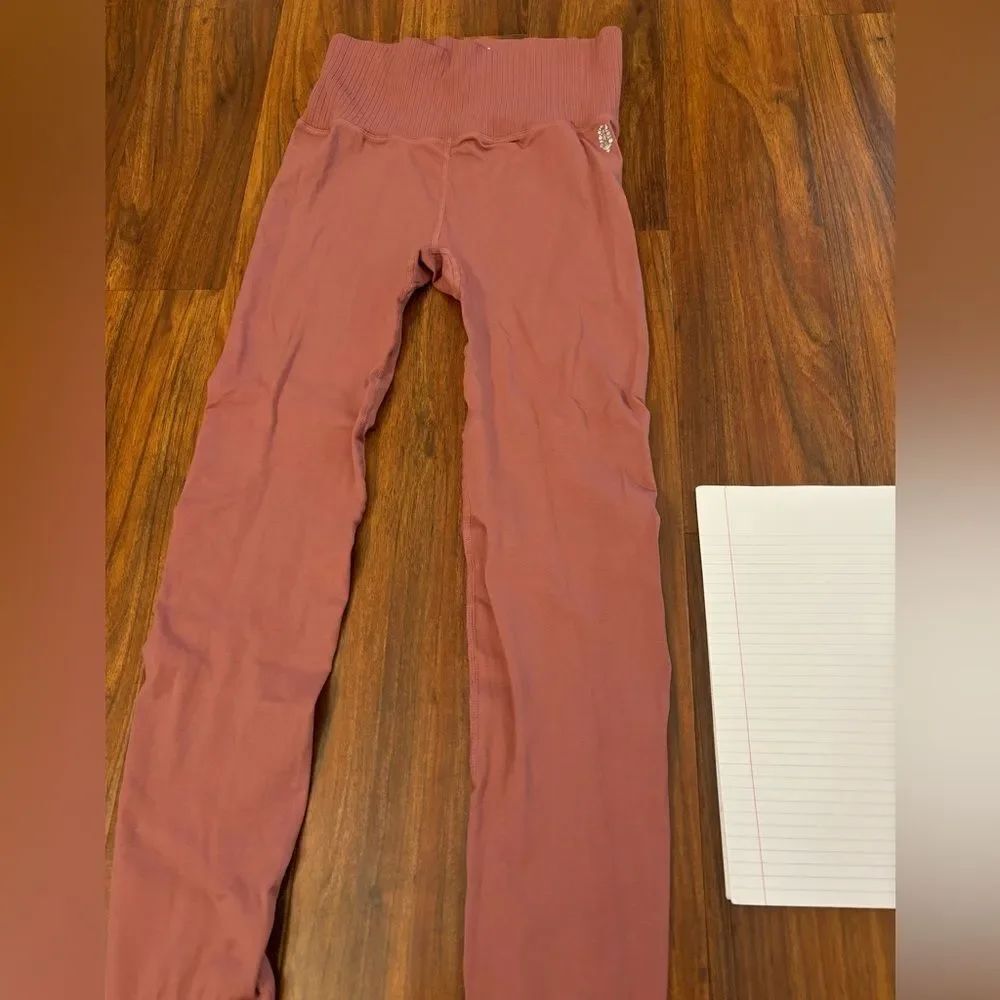 Free People Movement mauve pink athletic leggings